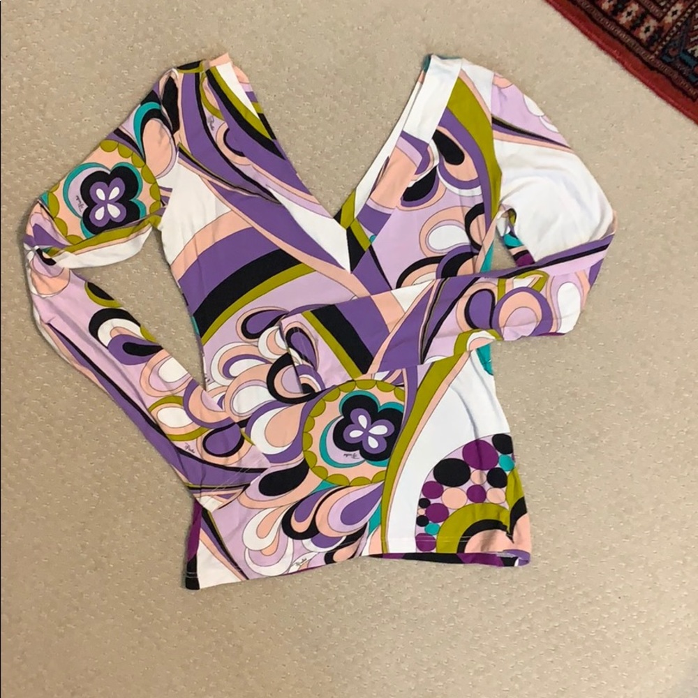 Emilio Pucci  l/s top. Great classic style.